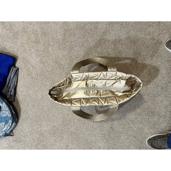 Michael Kors Winnie Quilted Nylon Pale Gold Large Tote - Picture 4 of 11